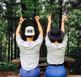 吃瓜拍照姿势大全,揭秘吃瓜拍照姿势大全