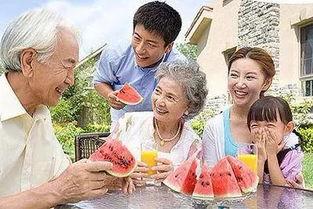 老人吃瓜太多,揭秘老人过量吃瓜的喜与忧